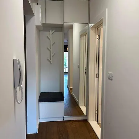 Illy, New And Modern With A Beautiful View Apartment